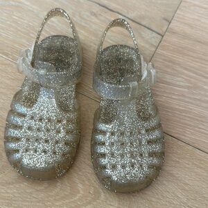 Cat and Jack sparkle jellies size 7